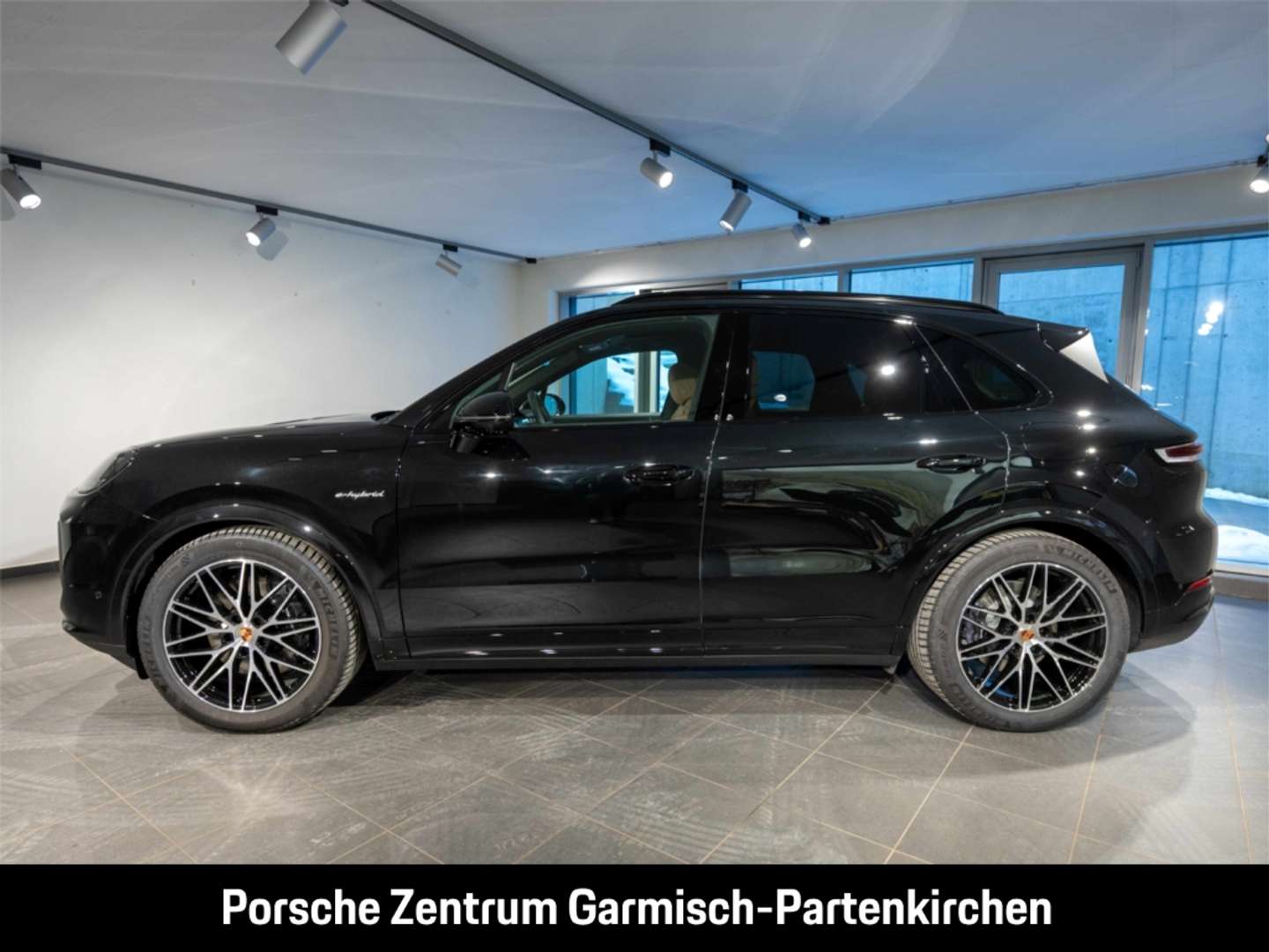 Porsche Cayenne II E-Hybrid Black Edition - 2026 - Joinsteer - #2