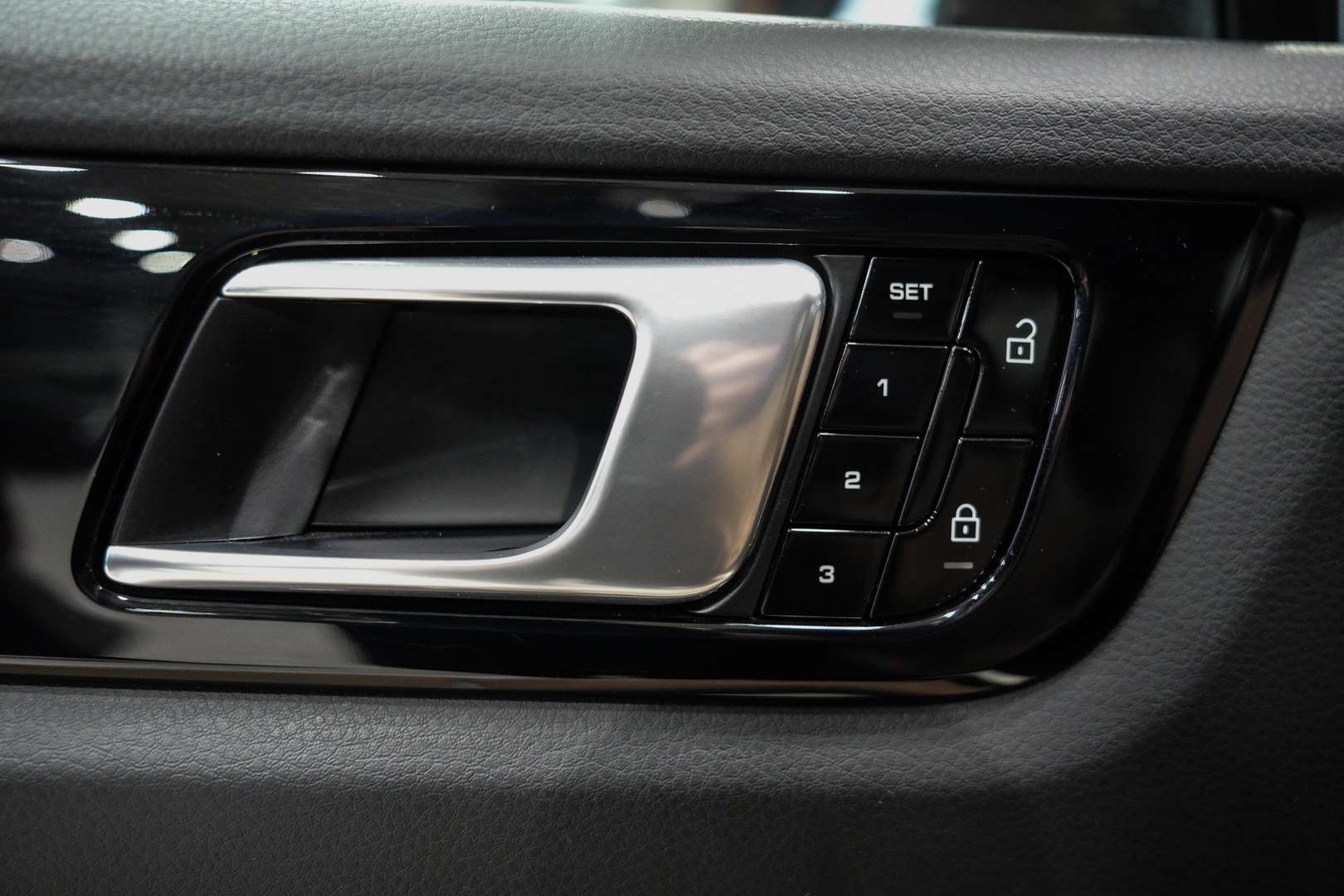 Porsche Cayenne III E-Hybrid - 2021 - Joinsteer - #23