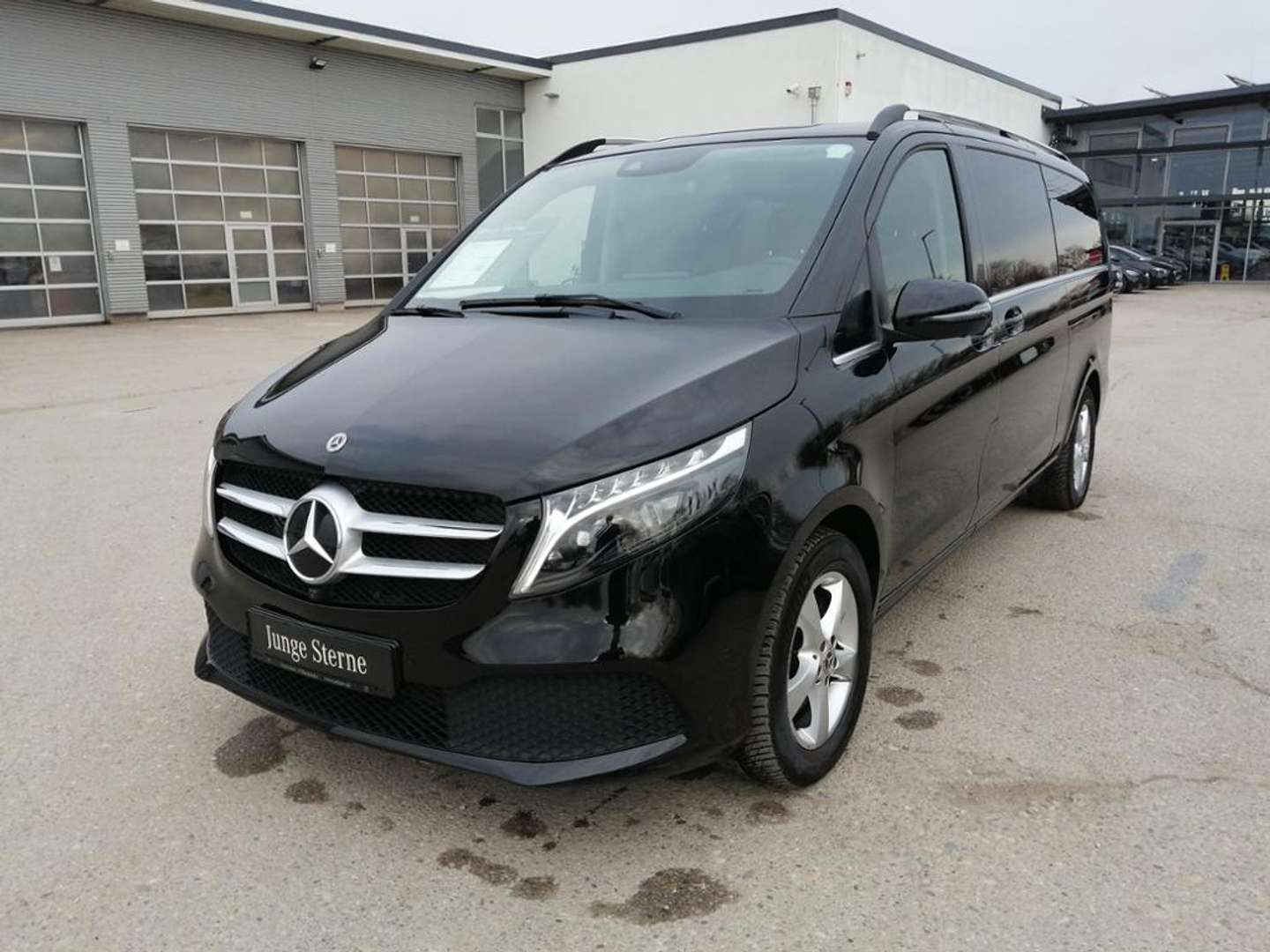 Mercedes V-Class Avantgarde 300d - 2023 - Joinsteer - #1