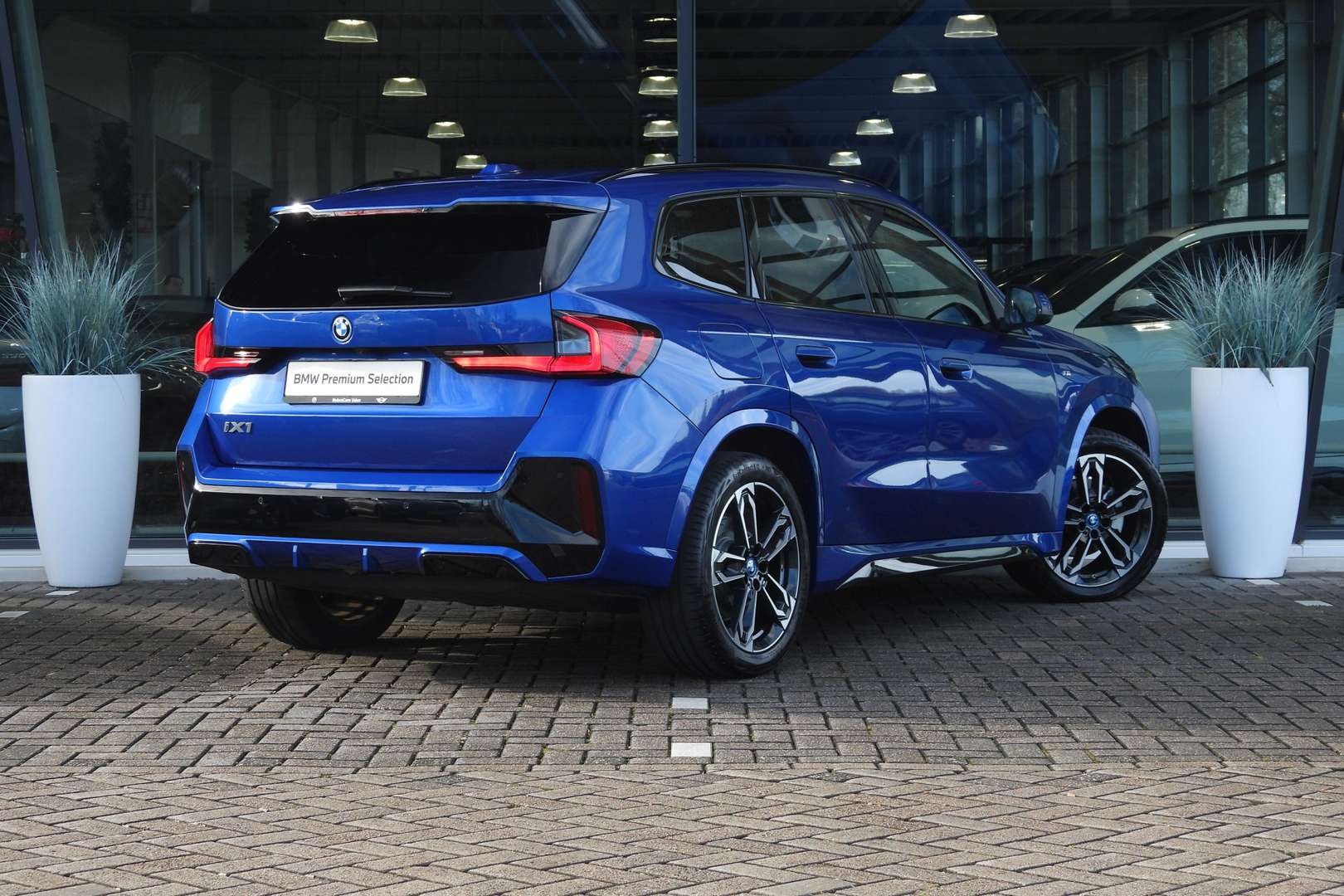 BMW IX1 M Sport EDrive20 - 2025 - Joinsteer - #1
