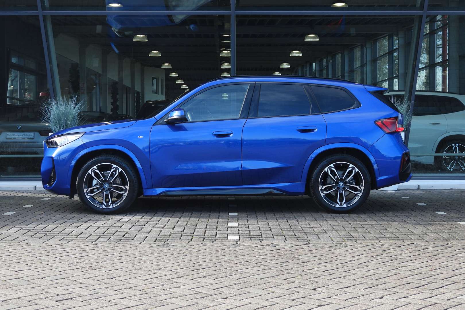 BMW IX1 M Sport EDrive20 - 2025 - Joinsteer - #4