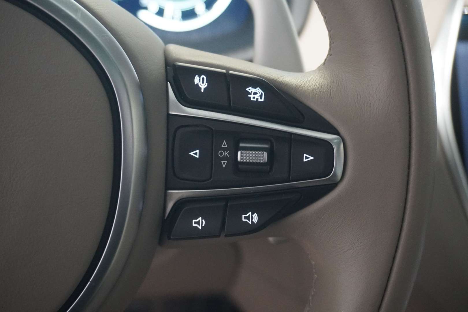 Aston Martin DBX 4.0 V8 - 2024 - Joinsteer - #12