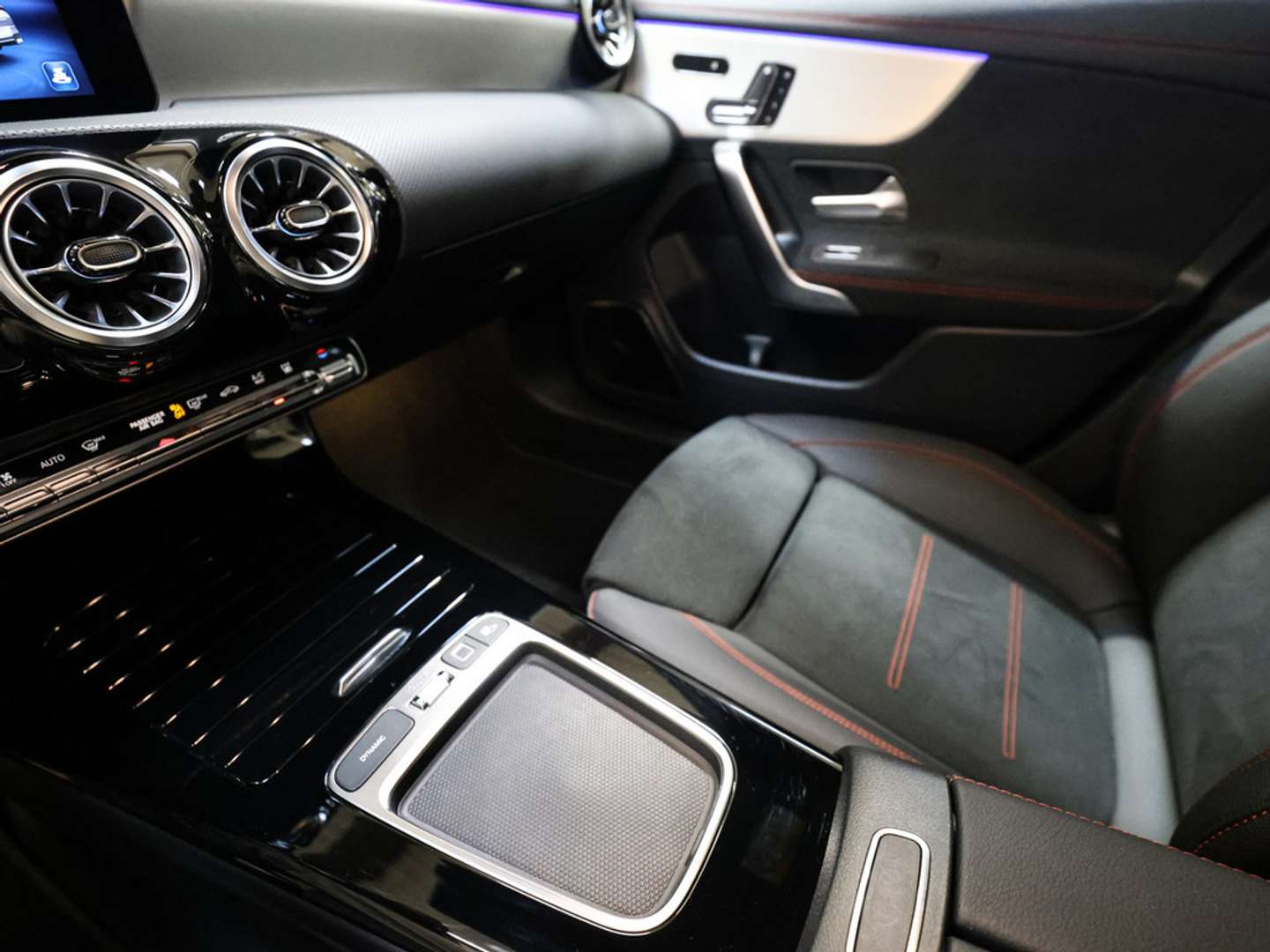 Mercedes CLA 250 Premium Plus - 2025 - Joinsteer - #17