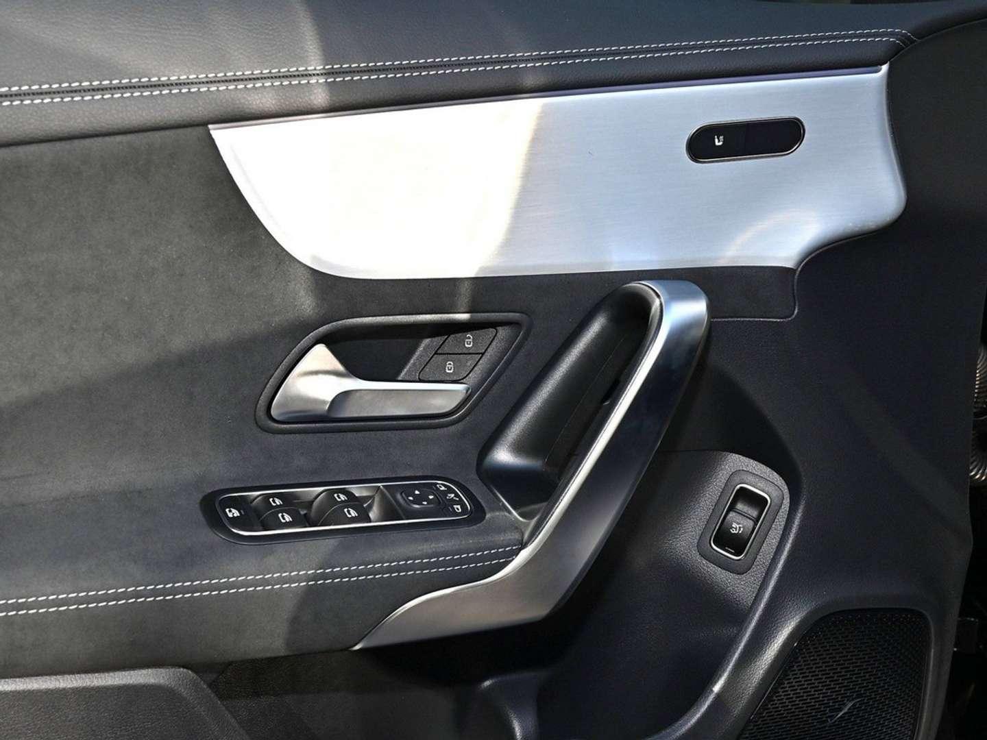 Mercedes CLA Shooting Break 200 Night Edition - 2025 - Joinsteer - #22