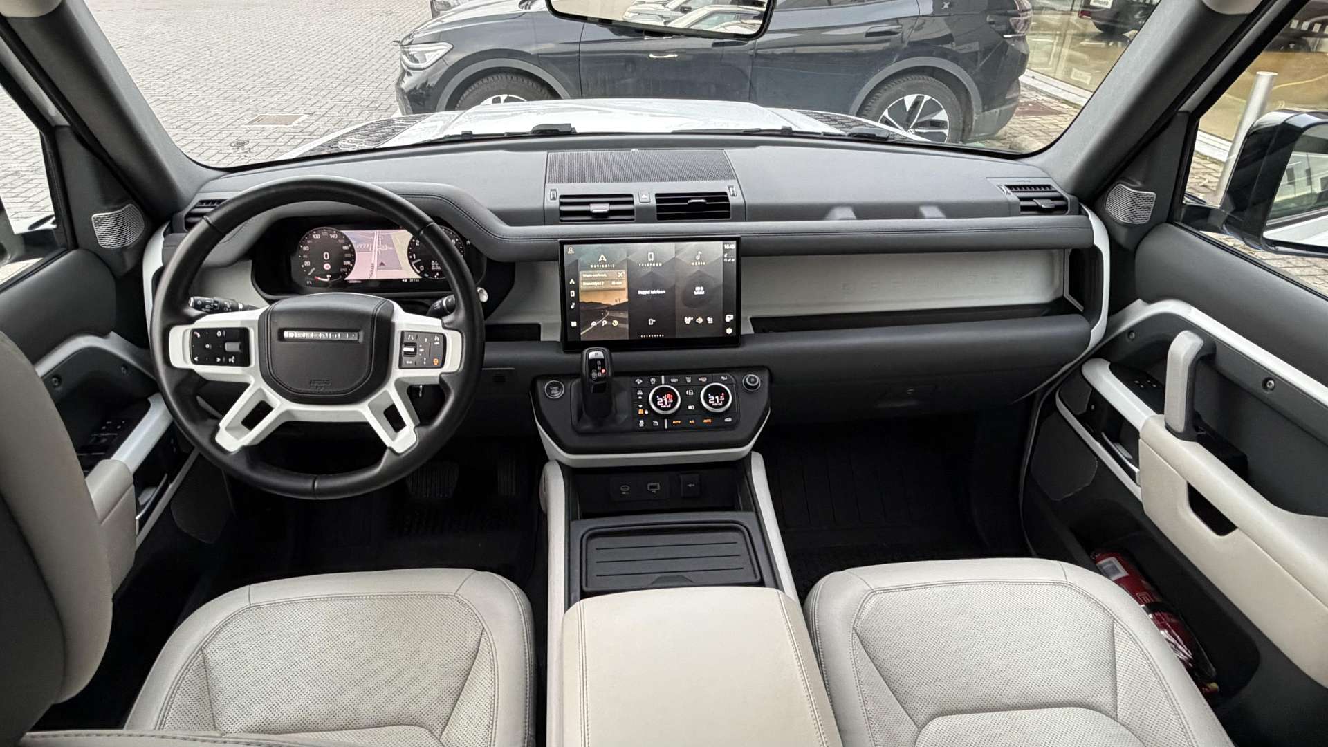 Land Rover Defender 130 First Edition P400 - 2022 - Joinsteer - #6