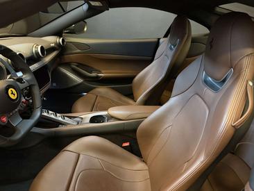 Ferrari Portofino — photo 11
