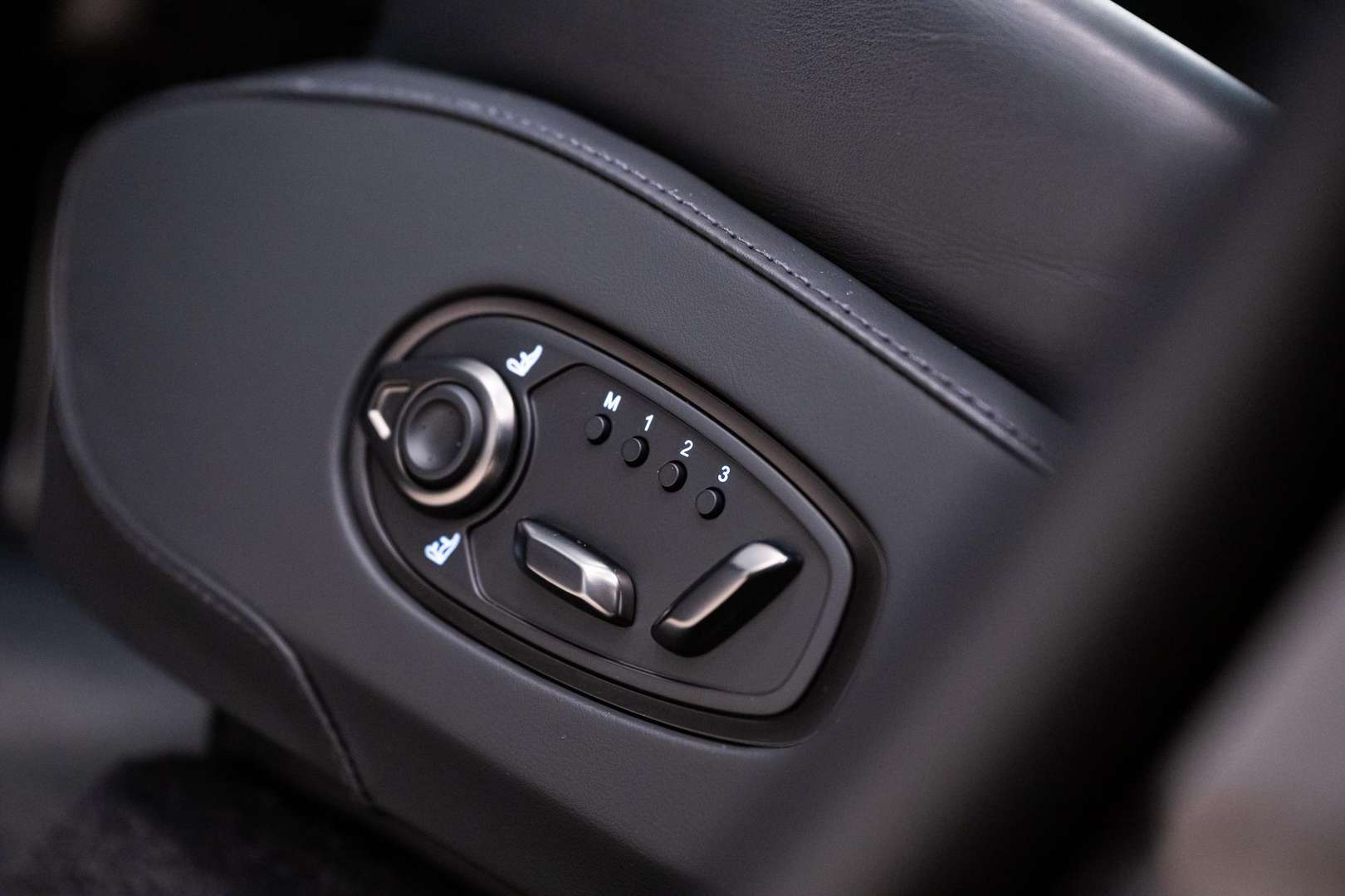 Aston Martin DBX 707 - 2023 - Joinsteer - #26