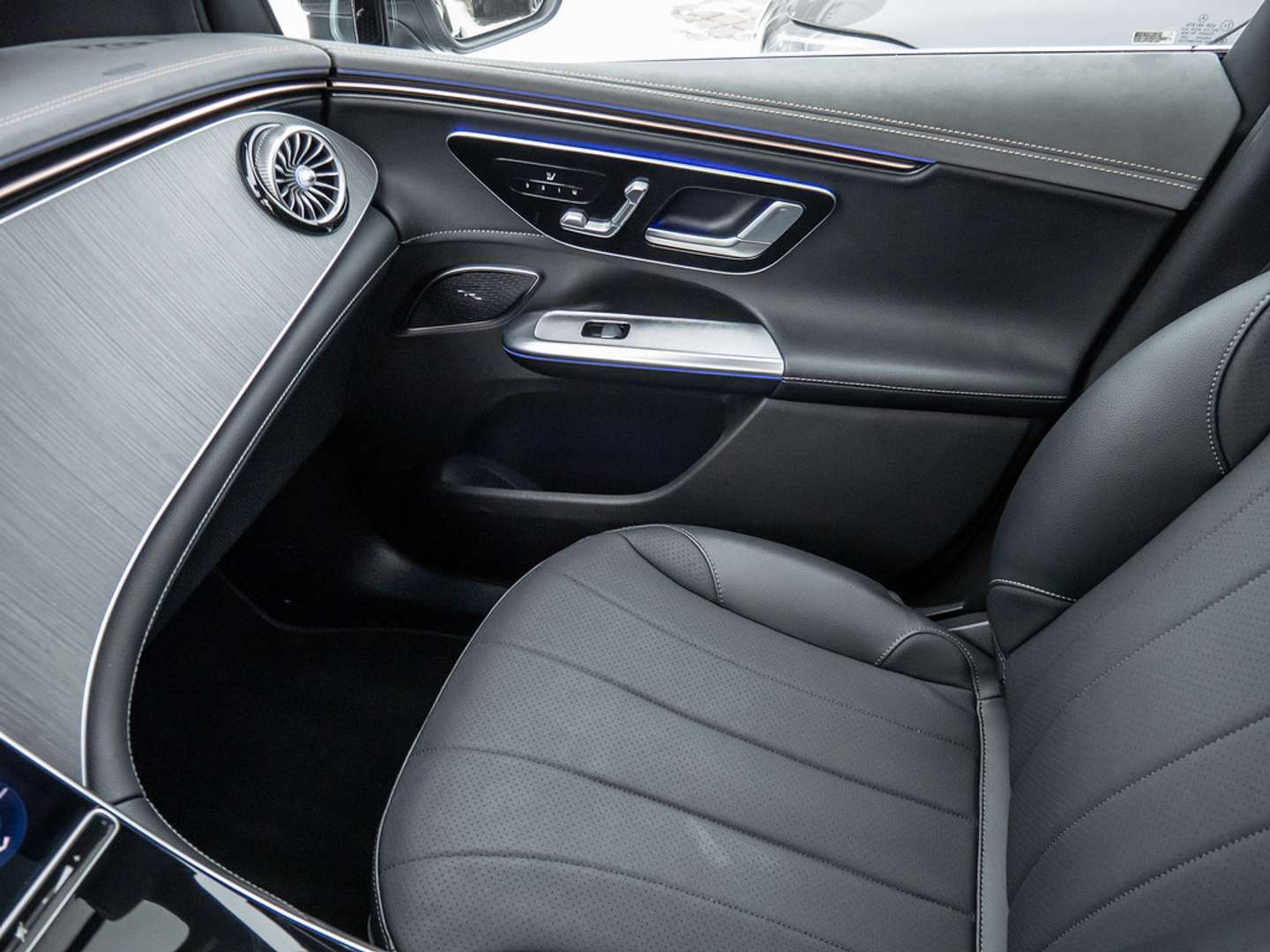 Mercedes EQE 350 ElectricArt Advanced+ - 2025 - Joinsteer - #15