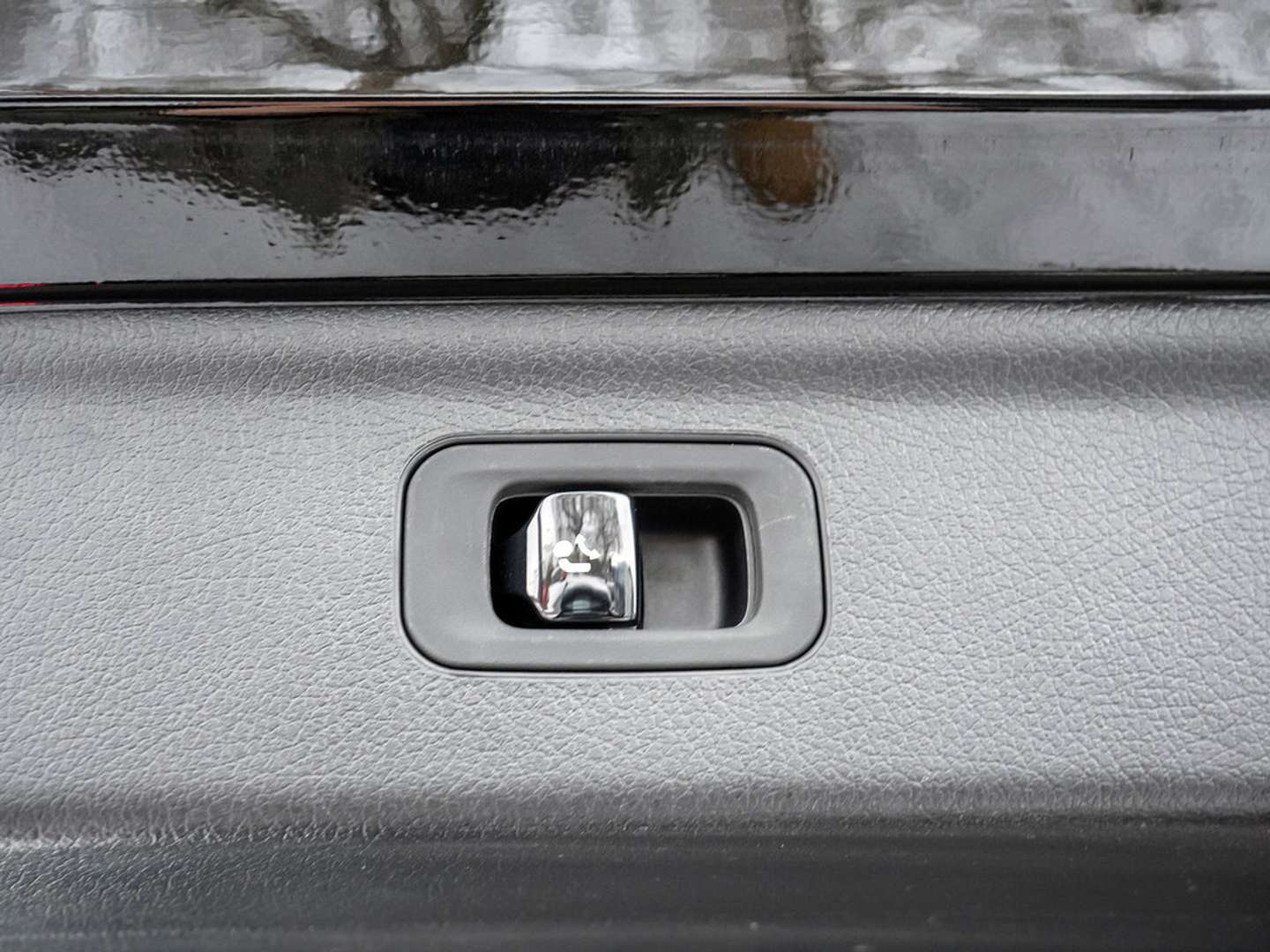 Mercedes EQE 350 ElectricArt Advanced+ - 2025 - Joinsteer - #28