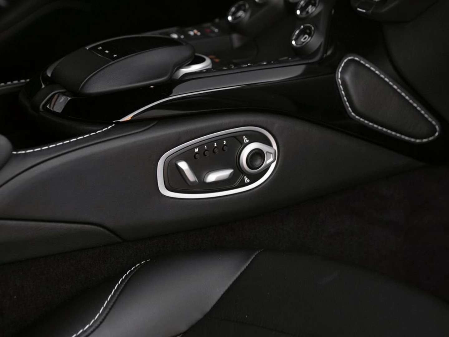 Aston Martin Vantage Roadster - 2021 - Joinsteer - #17