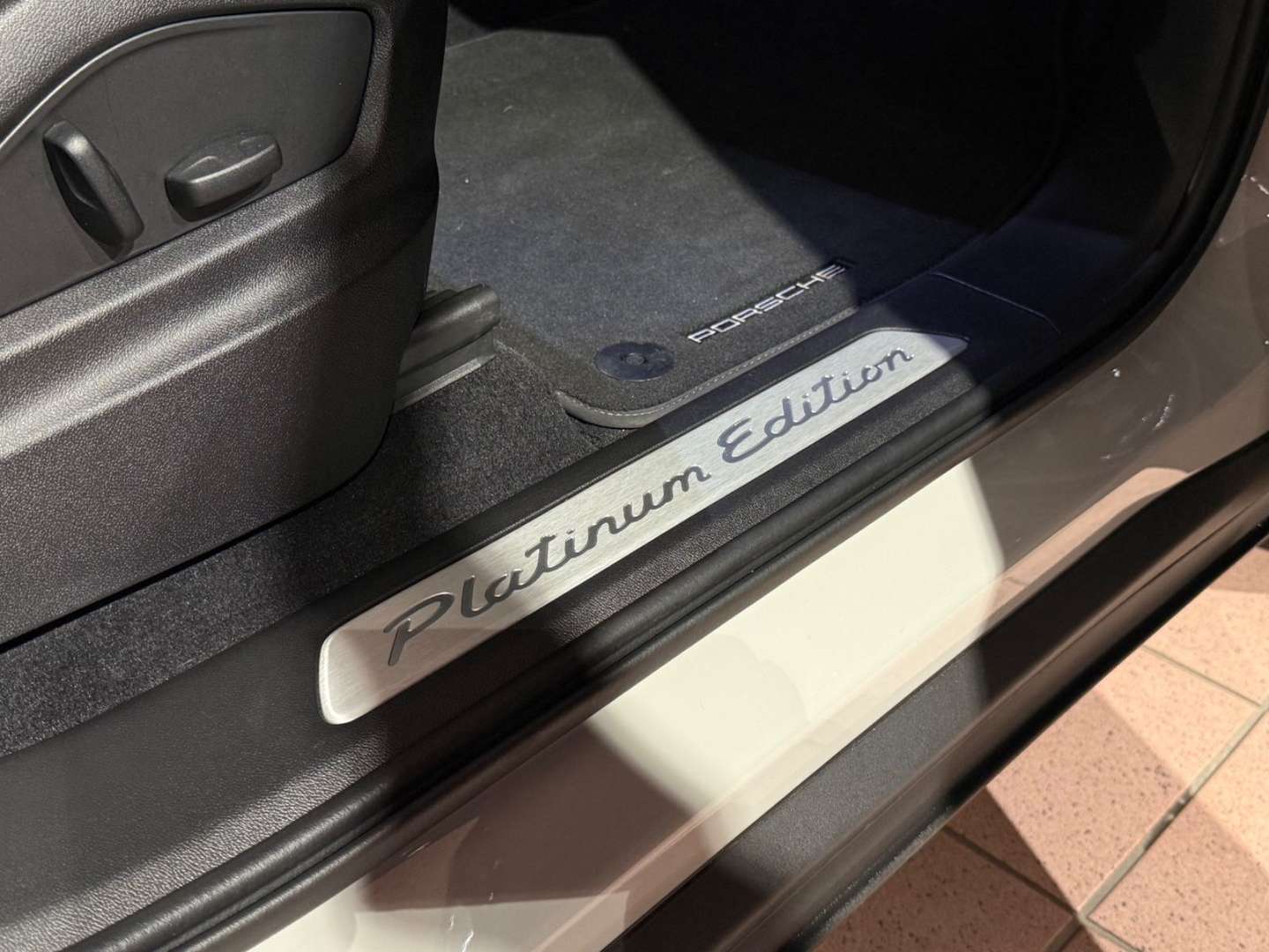 Porsche Cayenne Coupé Platinum Edition - 2022 - Joinsteer - #16