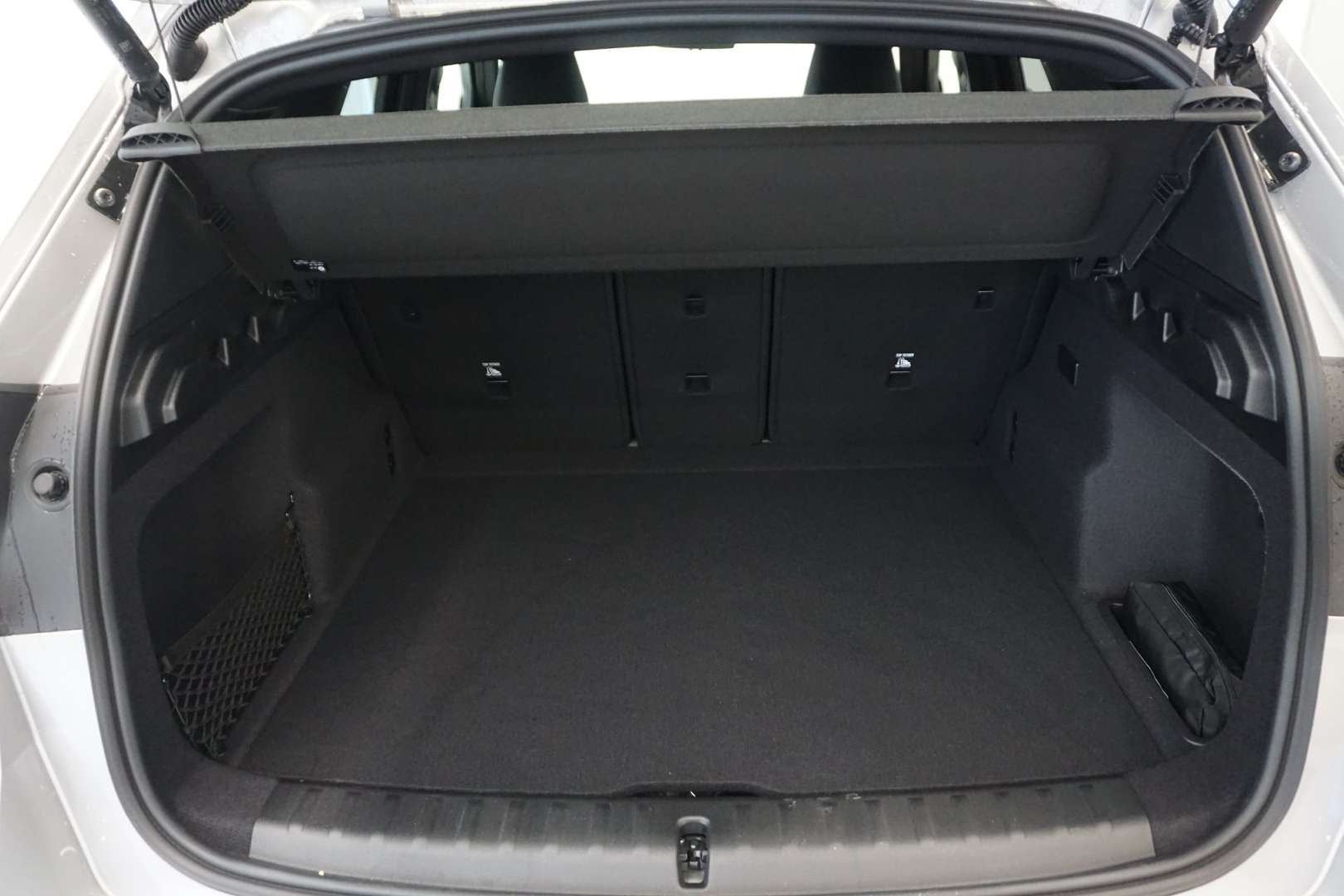 BMW IX1 XDrive30 - 2026 - Joinsteer - #8