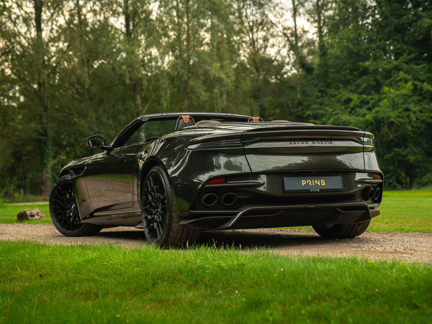 Aston Martin DBS Volante 770 Ultimate Carbon Pack - 2024 - Joinsteer - #26