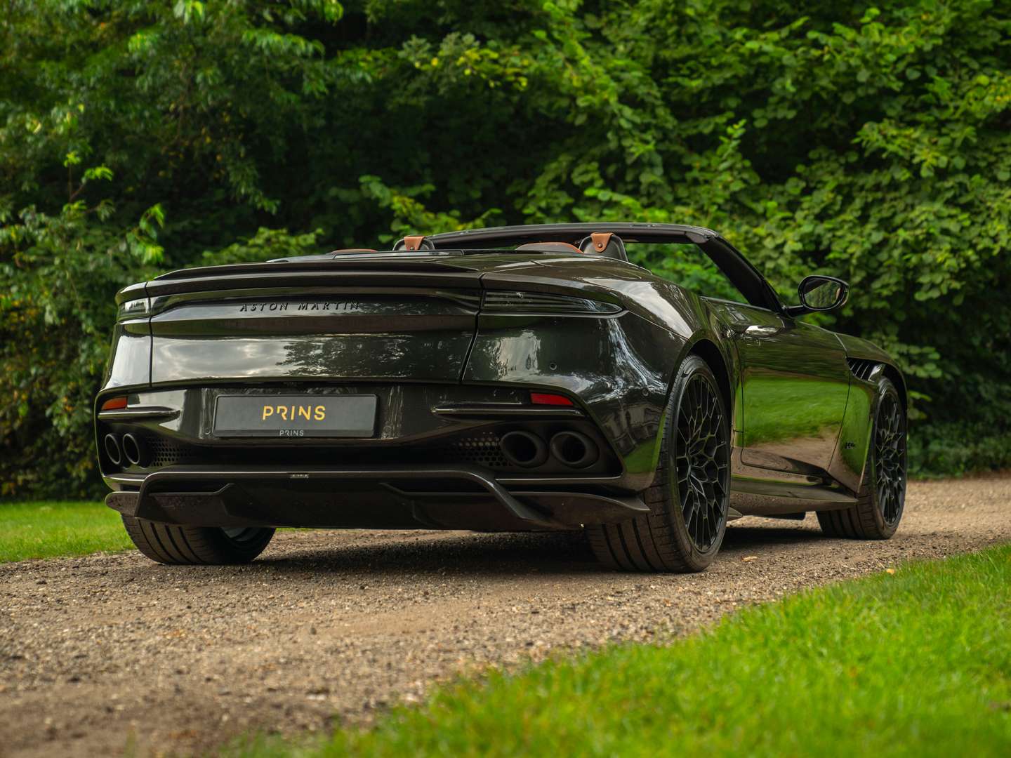 Aston Martin DBS Volante 770 Ultimate Carbon Pack - 2024 - Joinsteer - #27