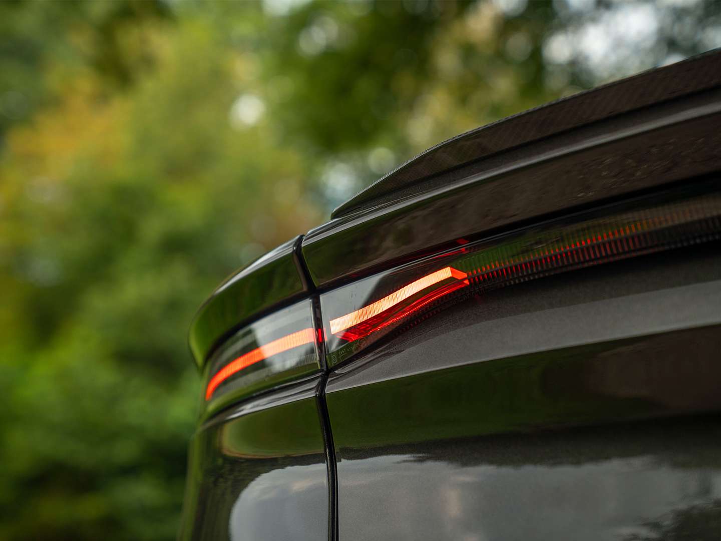 Aston Martin DBS Volante 770 Ultimate Carbon Pack - 2024 - Joinsteer - #30