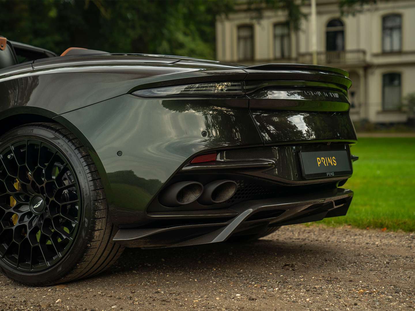 Aston Martin DBS Volante 770 Ultimate Carbon Pack - 2024 - Joinsteer - #31