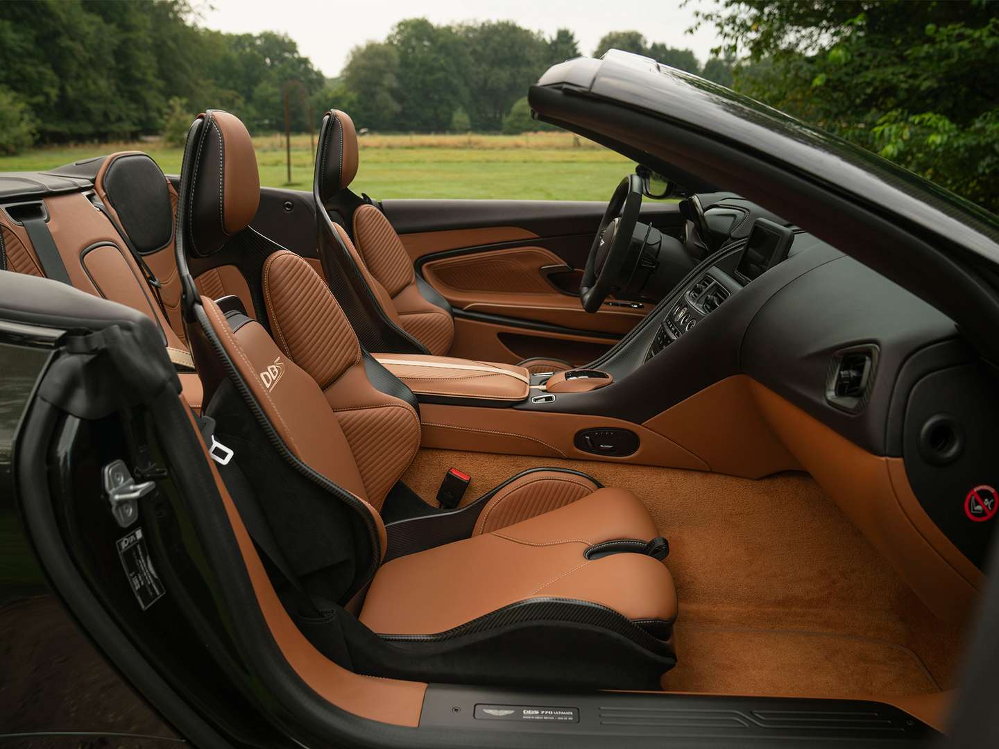 Aston Martin DBS Volante 770 Ultimate Carbon Pack - 2024 - Joinsteer - #40