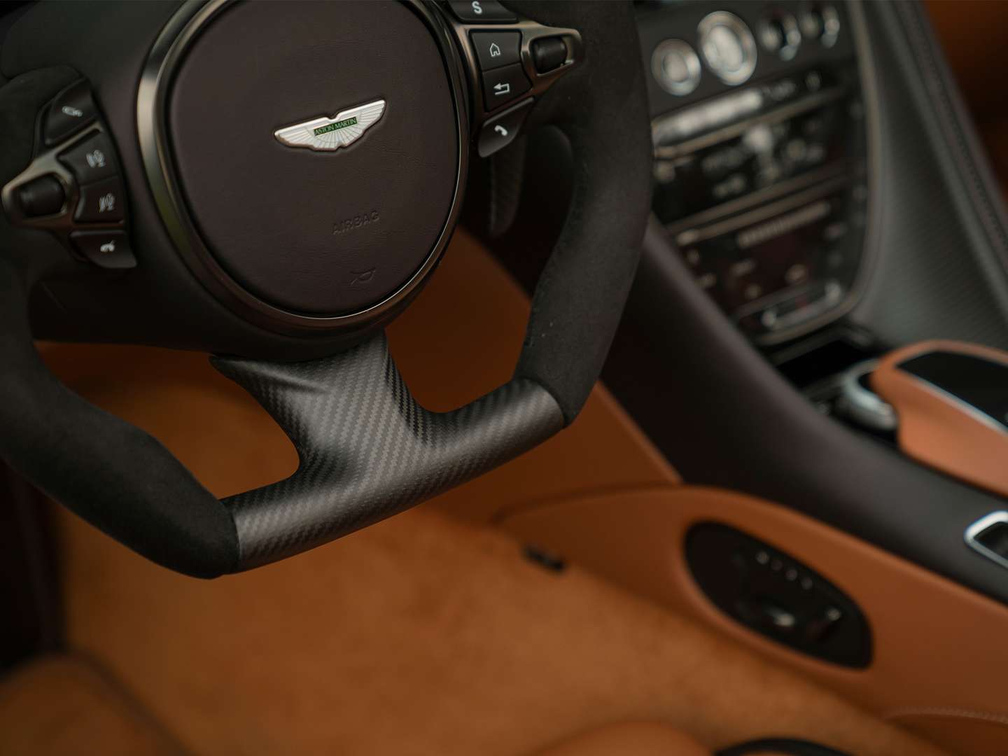 Aston Martin DBS Volante 770 Ultimate Carbon Pack - 2024 - Joinsteer - #44