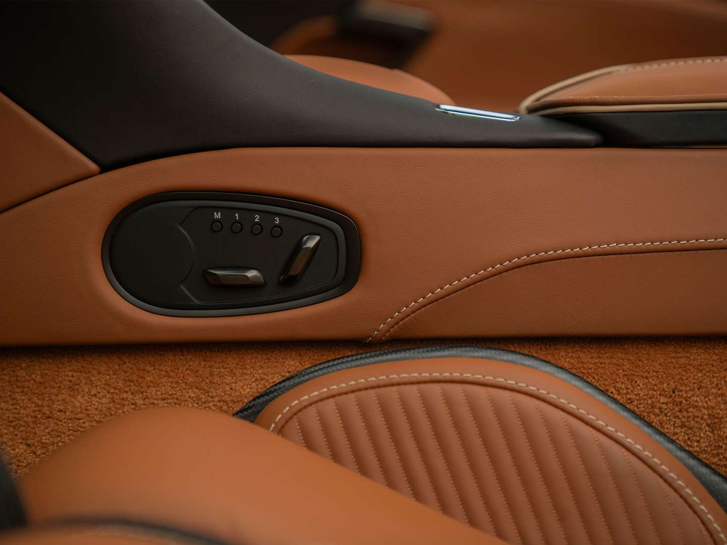 Aston Martin DBS Volante 770 Ultimate Carbon Pack - 2024 - Joinsteer - #45