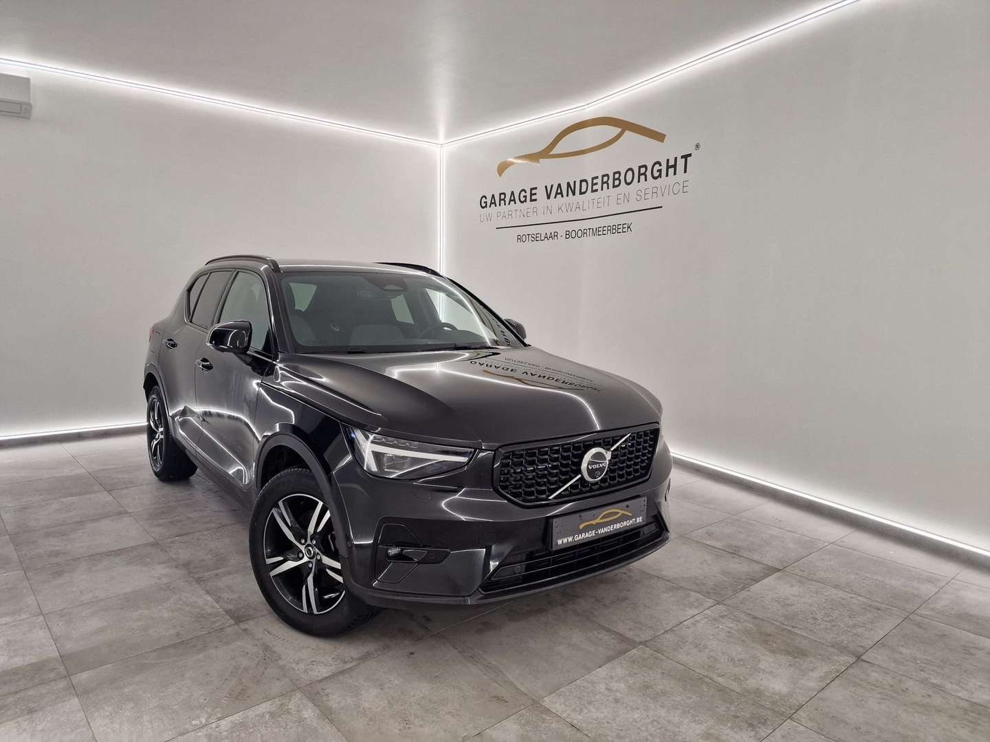Volvo XC40 Benzine Plus - 2025 - Joinsteer - #1