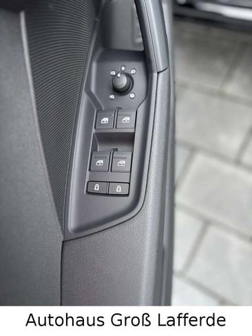 Audi A3 Sportback 40 TFSI E — photo 26