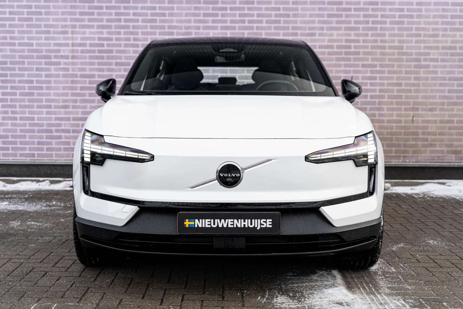 Volvo EX30 SINGLE MOTOR (EXTENDED RANGE) - 2024 - Joinsteer - #1