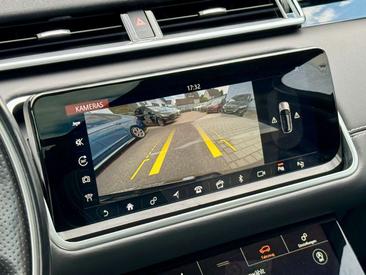 Land Rover Range Rover Velar 3.0d R-Dynamic HSE PANO — photo 13