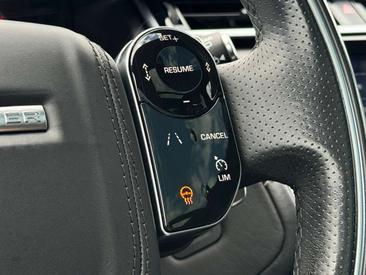 Land Rover Range Rover Velar 3.0d R-Dynamic HSE PANO — photo 19