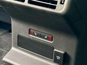 Land Rover Range Rover Velar 3.0d R-Dynamic HSE PANO — photo 25