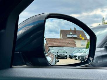 Land Rover Range Rover Velar 3.0d R-Dynamic HSE PANO — photo 36