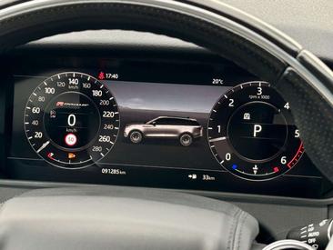 Land Rover Range Rover Velar 3.0d R-Dynamic HSE PANO — photo 40