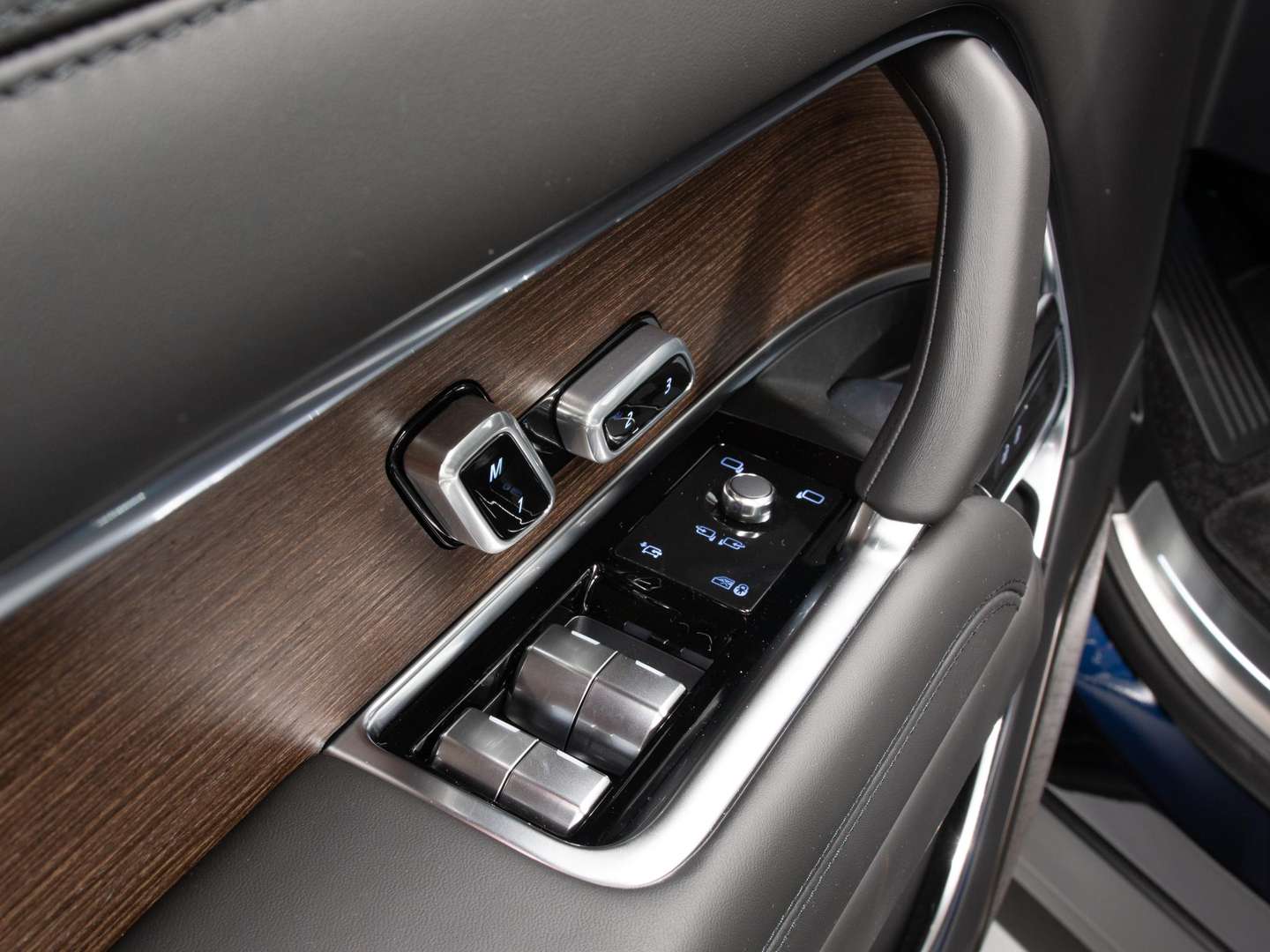 Land Rover Range Rover P460e Autobiography - 2025 - Joinsteer - #19