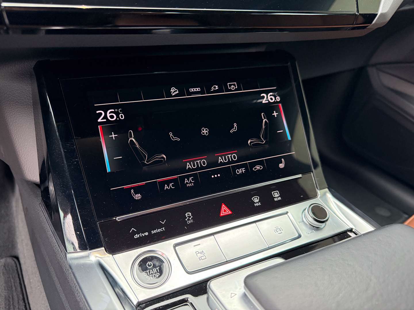 Audi Q8 E-tron S Line 55 - 2025 - Joinsteer - #24