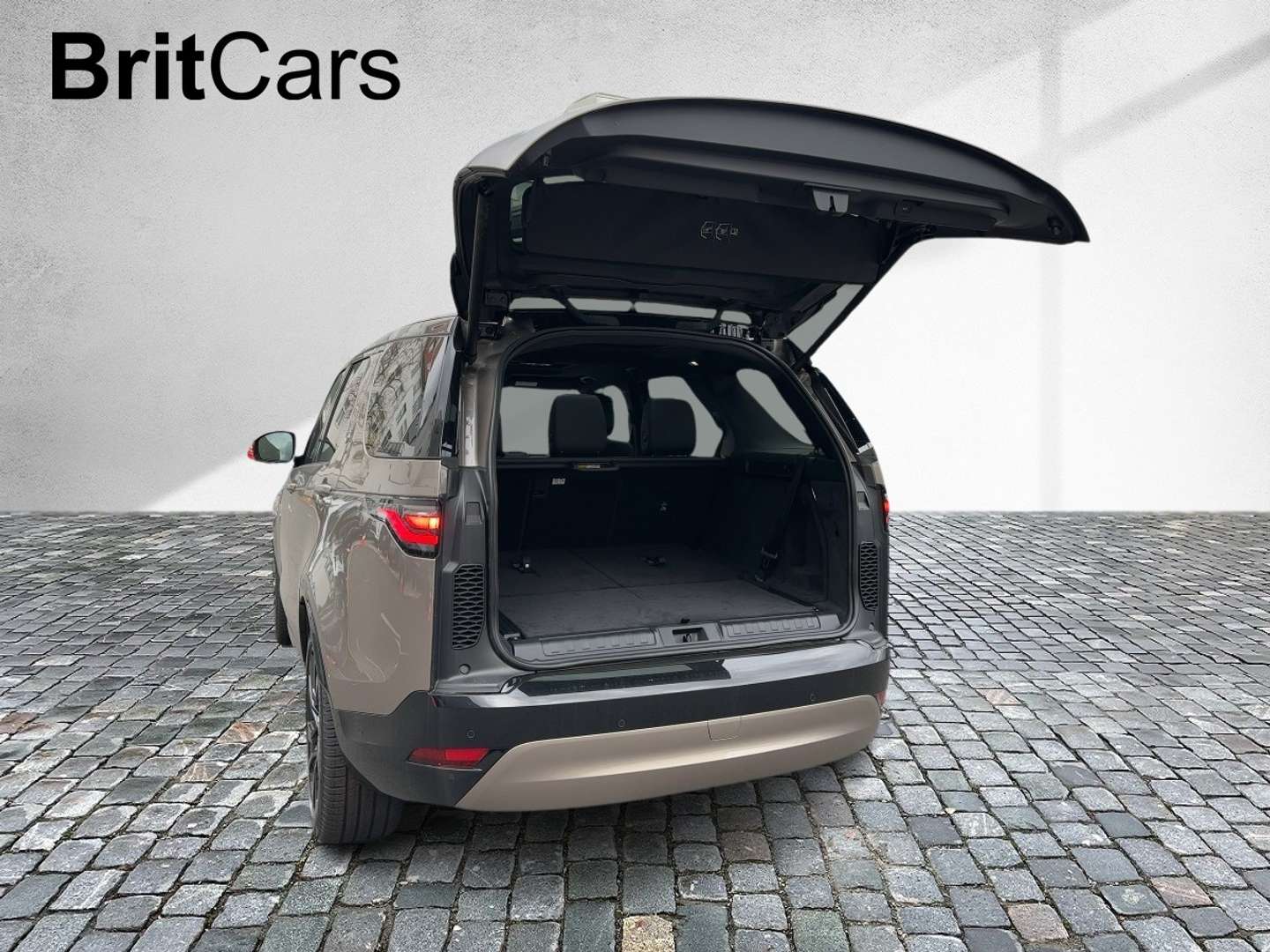 Land Rover Discovery D250 Dynamic SE 7-Sitze AHK Luft 360 - 2024 - Joinsteer - #5