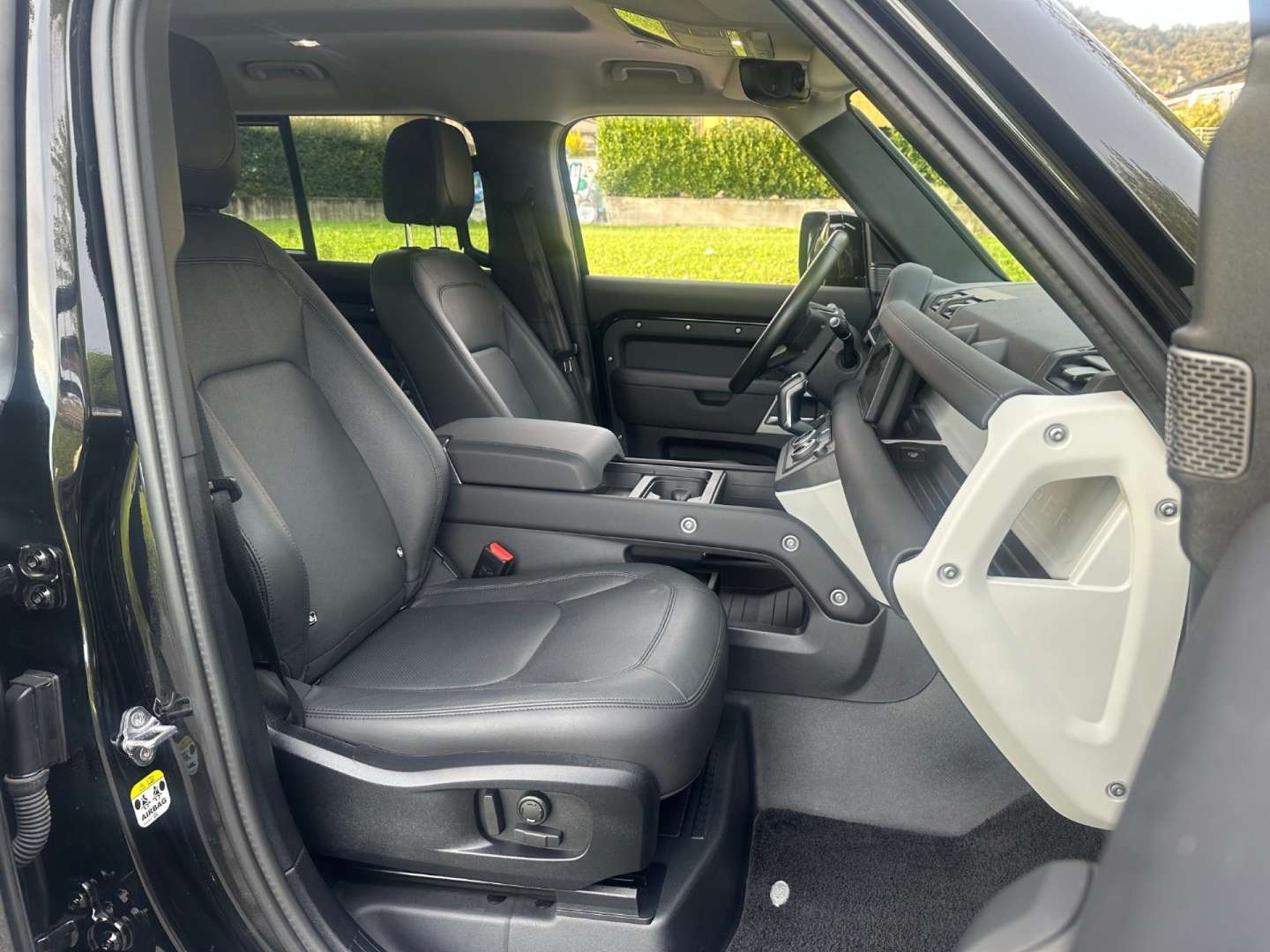 Land Rover Defender 110 SE 3.0D I6 - 2024 - Joinsteer - #6