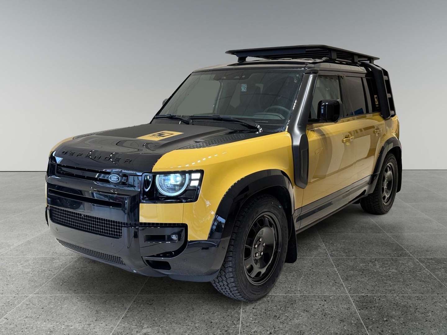 Land Rover Defender Trophy Edition Deep Sandglow Awd 350cv - 2026 - Joinsteer - #1