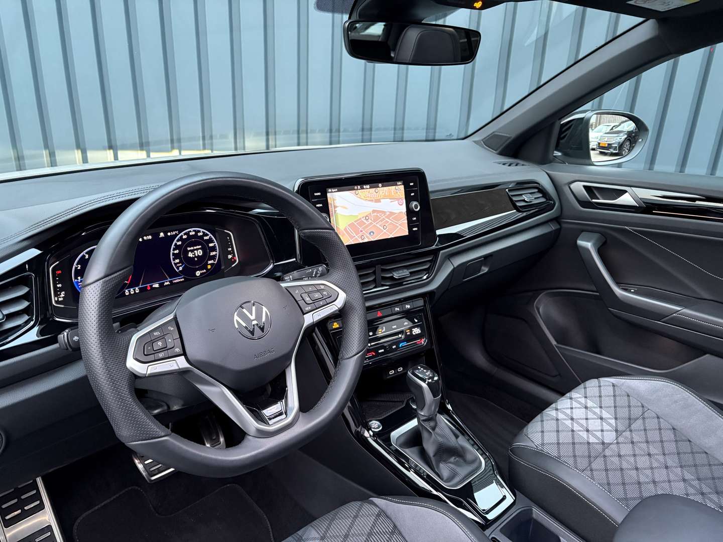 Volkswagen T-Roc R-Line - 2025 - Joinsteer - #4