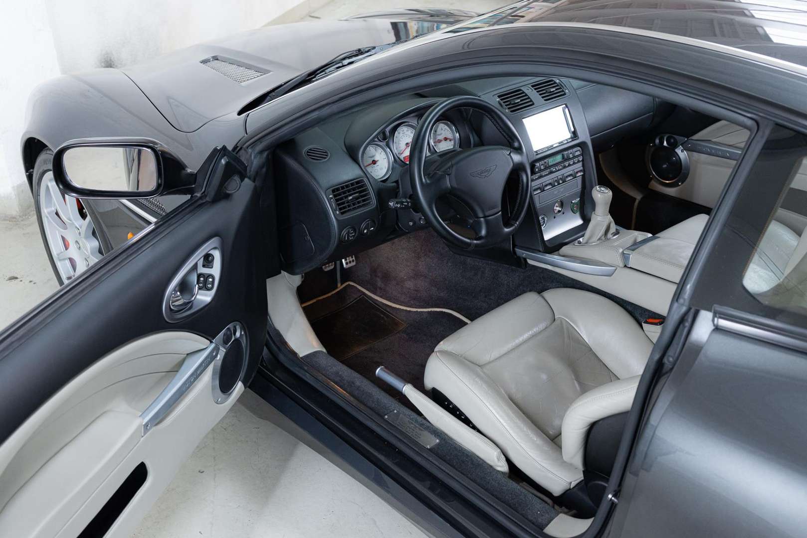 Aston Martin Vanquish V12 5.9 Manual - 2004 - Joinsteer - #7
