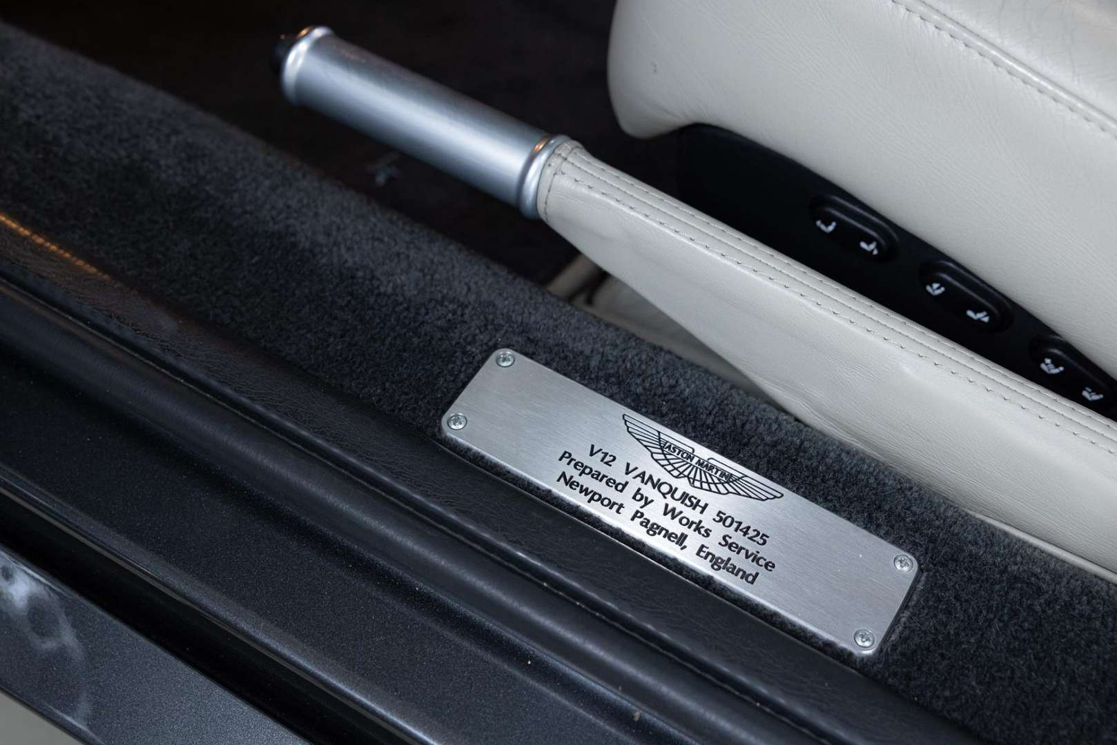 Aston Martin Vanquish V12 5.9 Manual - 2004 - Joinsteer - #8