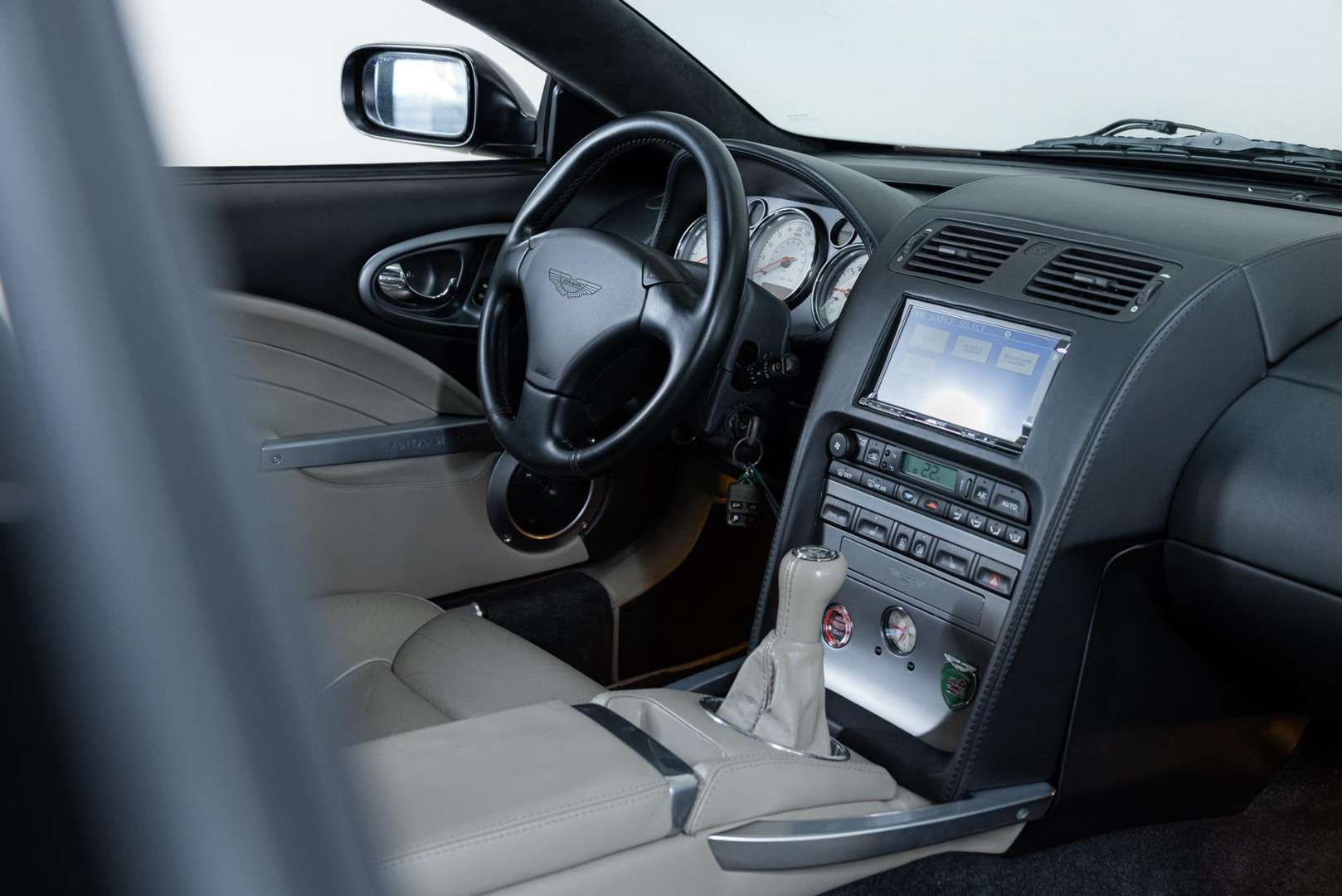 Aston Martin Vanquish V12 5.9 Manual - 2004 - Joinsteer - #21