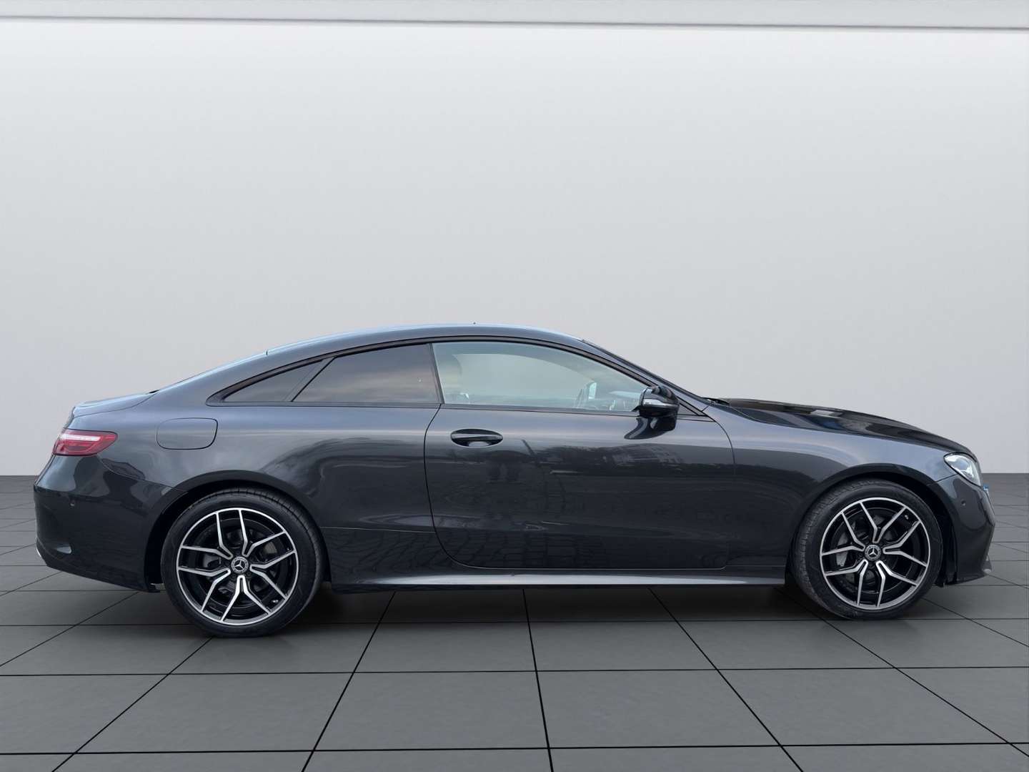Mercedes Classe E Coupé 200 AMG Line - 2021 - Joinsteer - #4