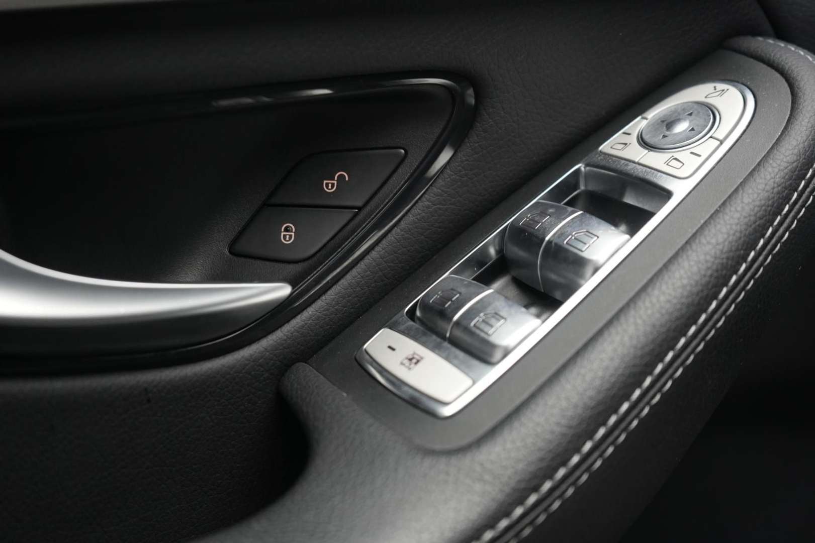 Mercedes GLC 220 AMG Line - 2022 - Joinsteer - #25