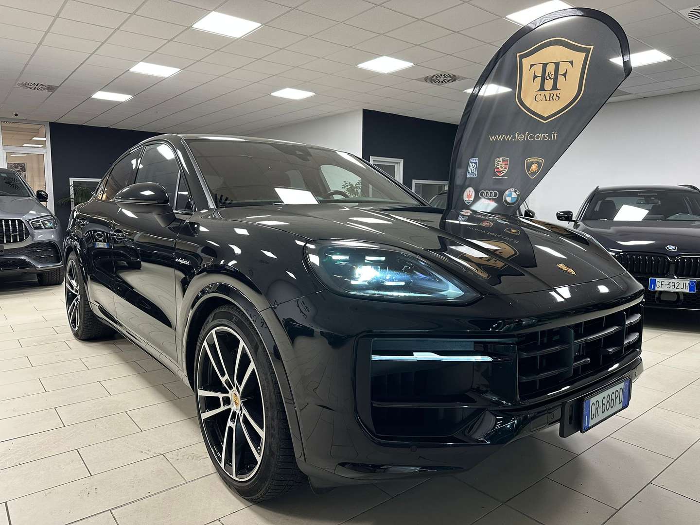 Porsche Cayenne Coupé E-Hybrid - 2024 - Joinsteer - #4