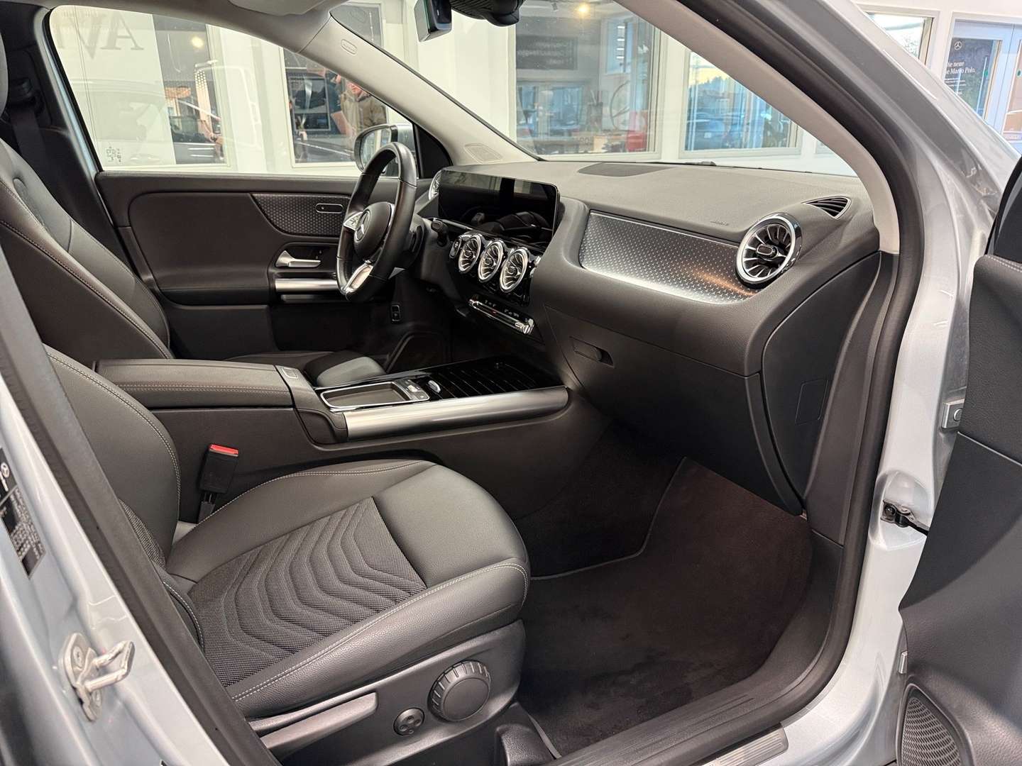 Mercedes GLA 200 - 2024 - Joinsteer - #28