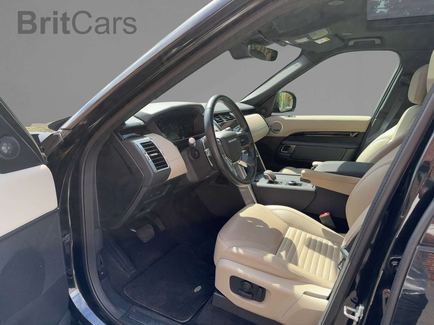 Land Rover Discovery D250 SE STH Pano FLA 360 AHK SpurH - 2021 - Joinsteer - #9