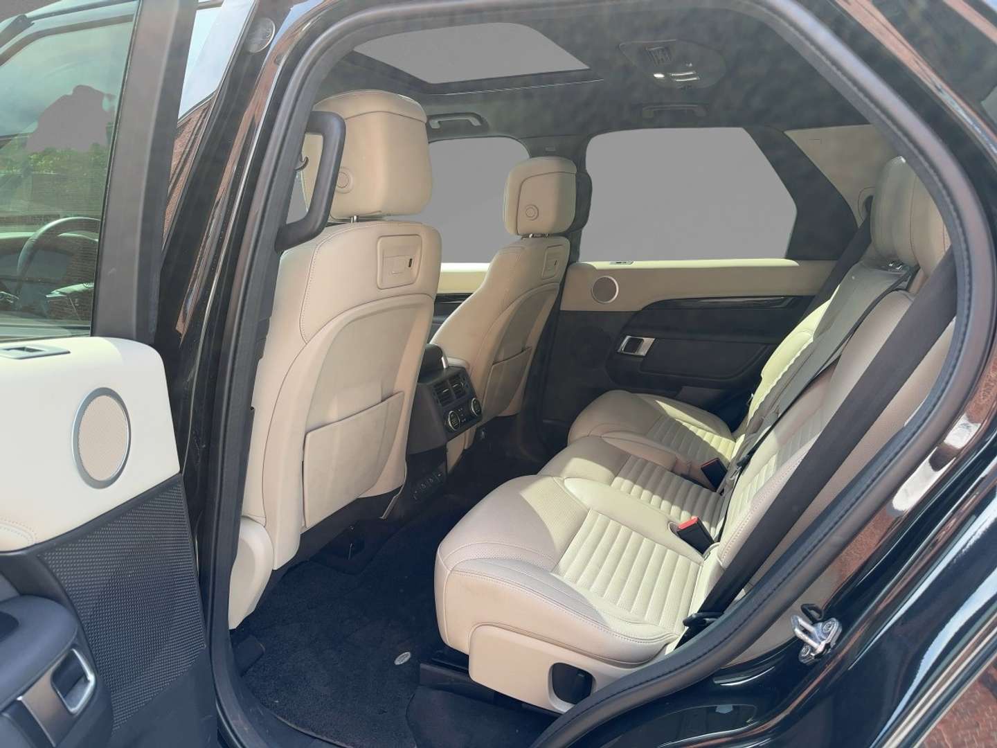 Land Rover Discovery D250 SE STH Pano FLA 360 AHK SpurH - 2021 - Joinsteer - #10