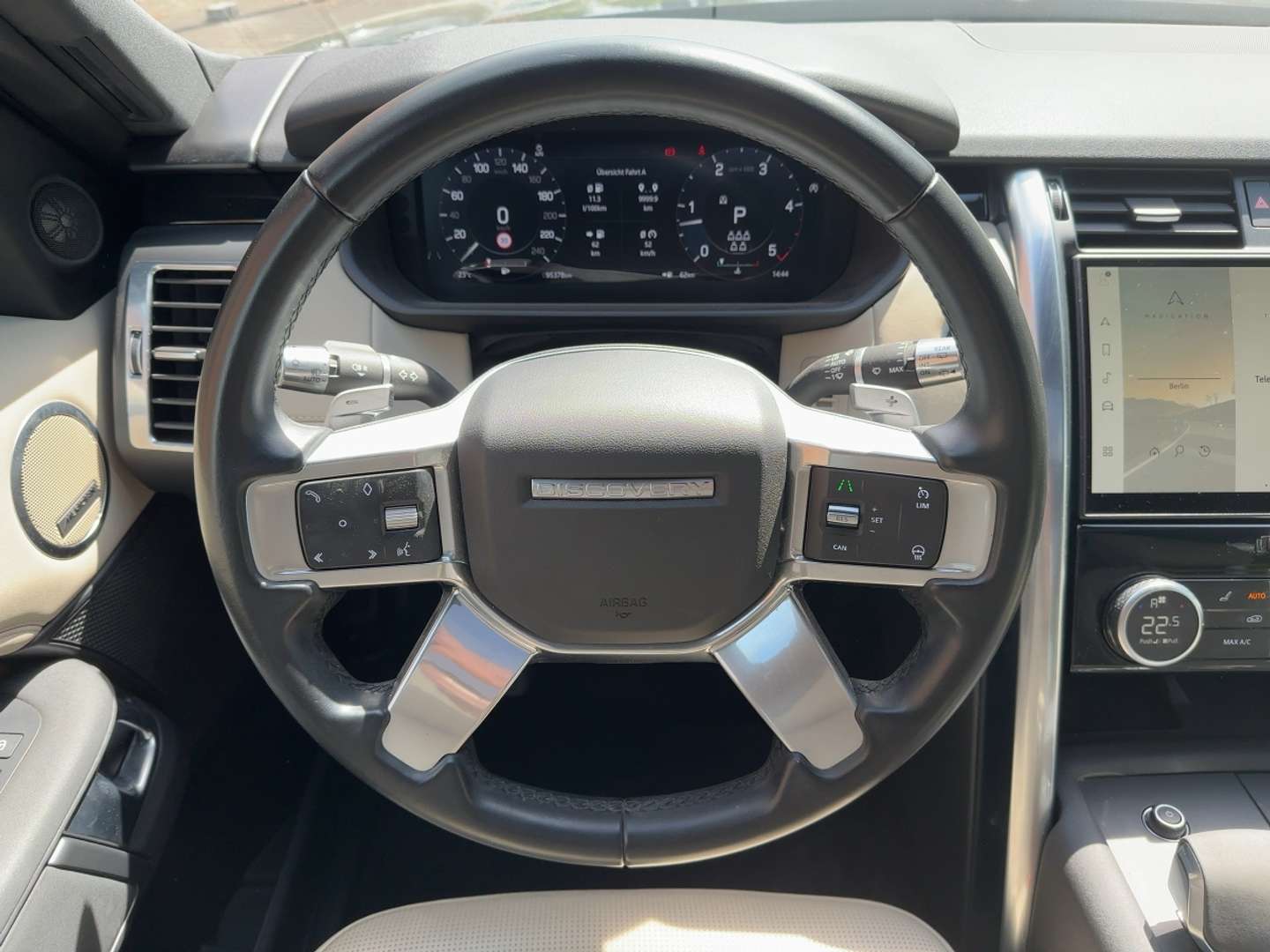 Land Rover Discovery D250 SE STH Pano FLA 360 AHK SpurH - 2021 - Joinsteer - #12