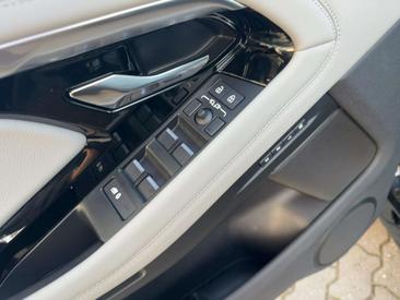 Land Rover Range Rover Evoque P300e SE 360-CAM CAM LED — photo 13