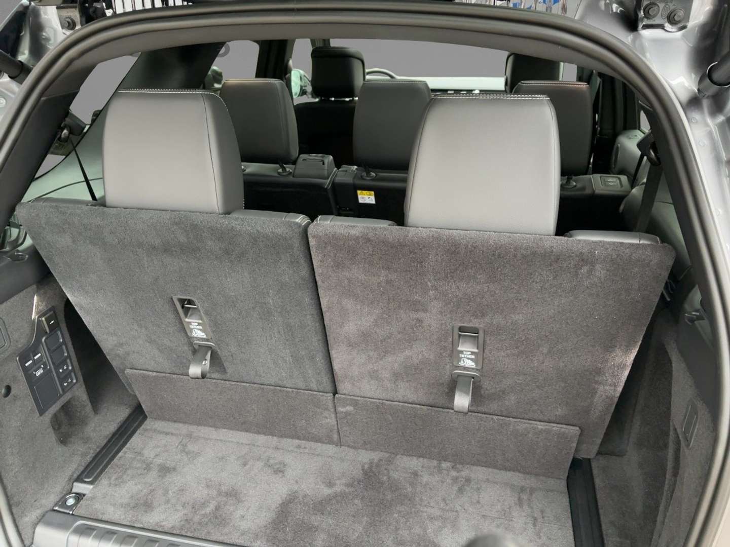 Land Rover Discovery Dynamic SE Luft 360 D250 - 2025 - Joinsteer - #17