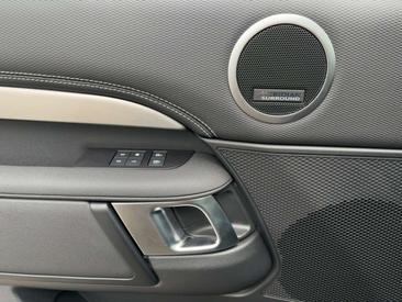 Land Rover Discovery Dynamic SE Luft 360 D250 — photo 21